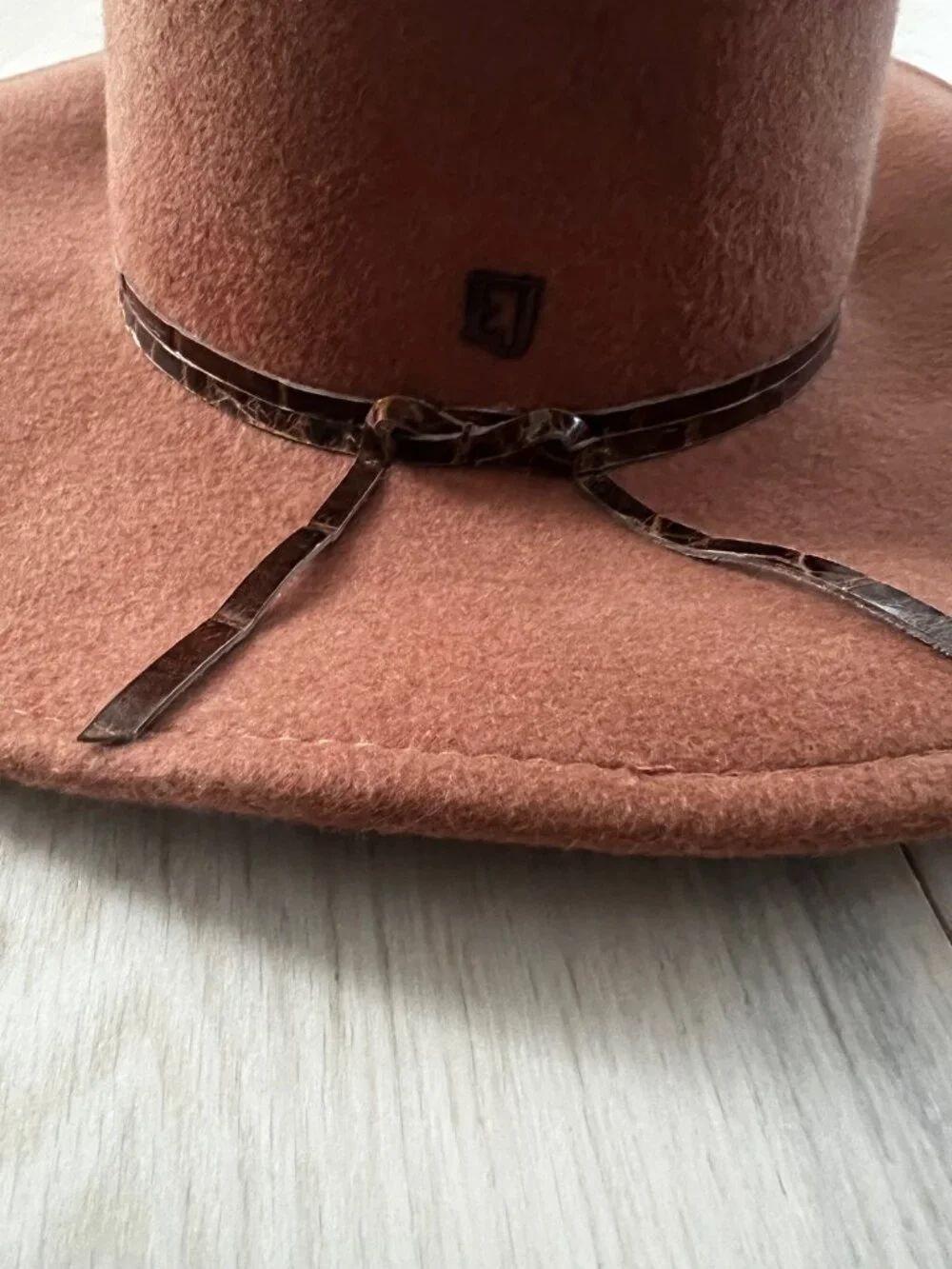 Eric Javits New York Jade Wool Fedora Hat Russet ( O/S )